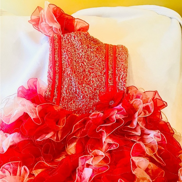 Girl’s party/ holiday dress. - Picture 1 of 3